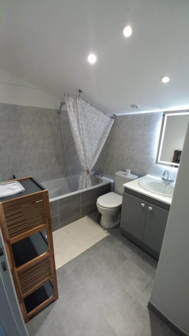 Appartement 70 M2 - Terrasse Et Jardin Privatifs Mouguerre Экстерьер фото